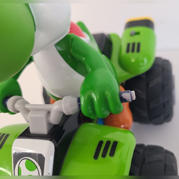 Kyosho Mario Kart Buggy R / C Yoshi No‎ Remote Included - Picture 8 of 11